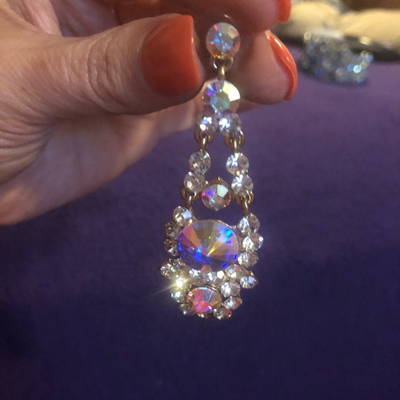 High end Padgett Jewelry Earrings with Crystals - Picture 3 of 6